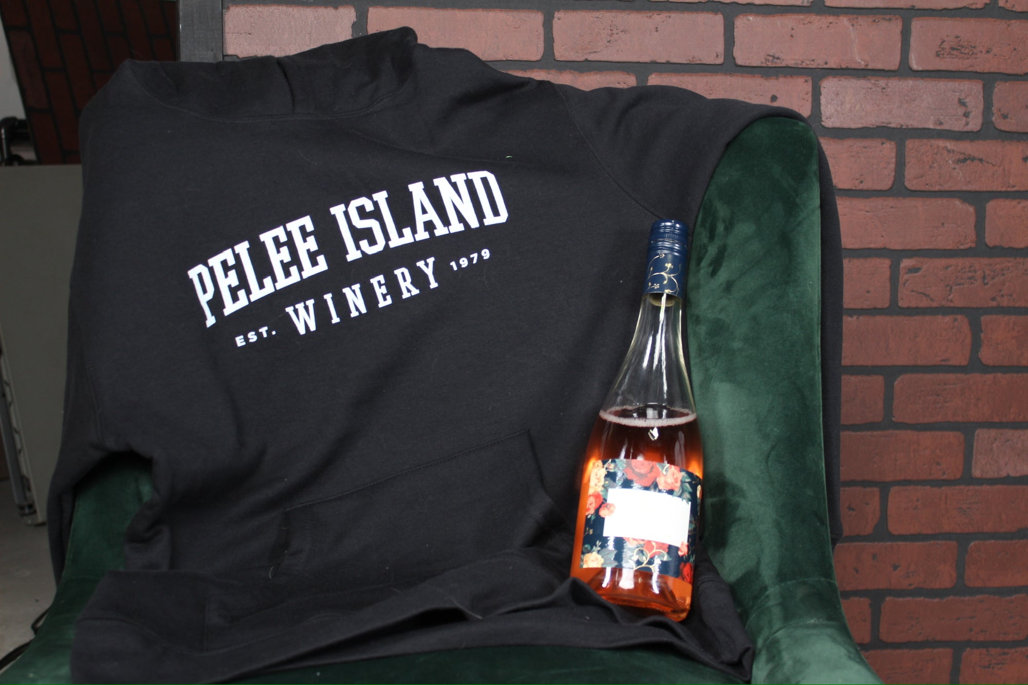 Cheers to Sustainable Sipping: A Toast to Pelee Island Winery and Ungalli!