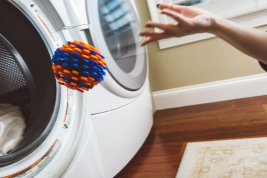 Microfibres in Clothing: What they are, and what Ungalli is doing to help you stop them.
