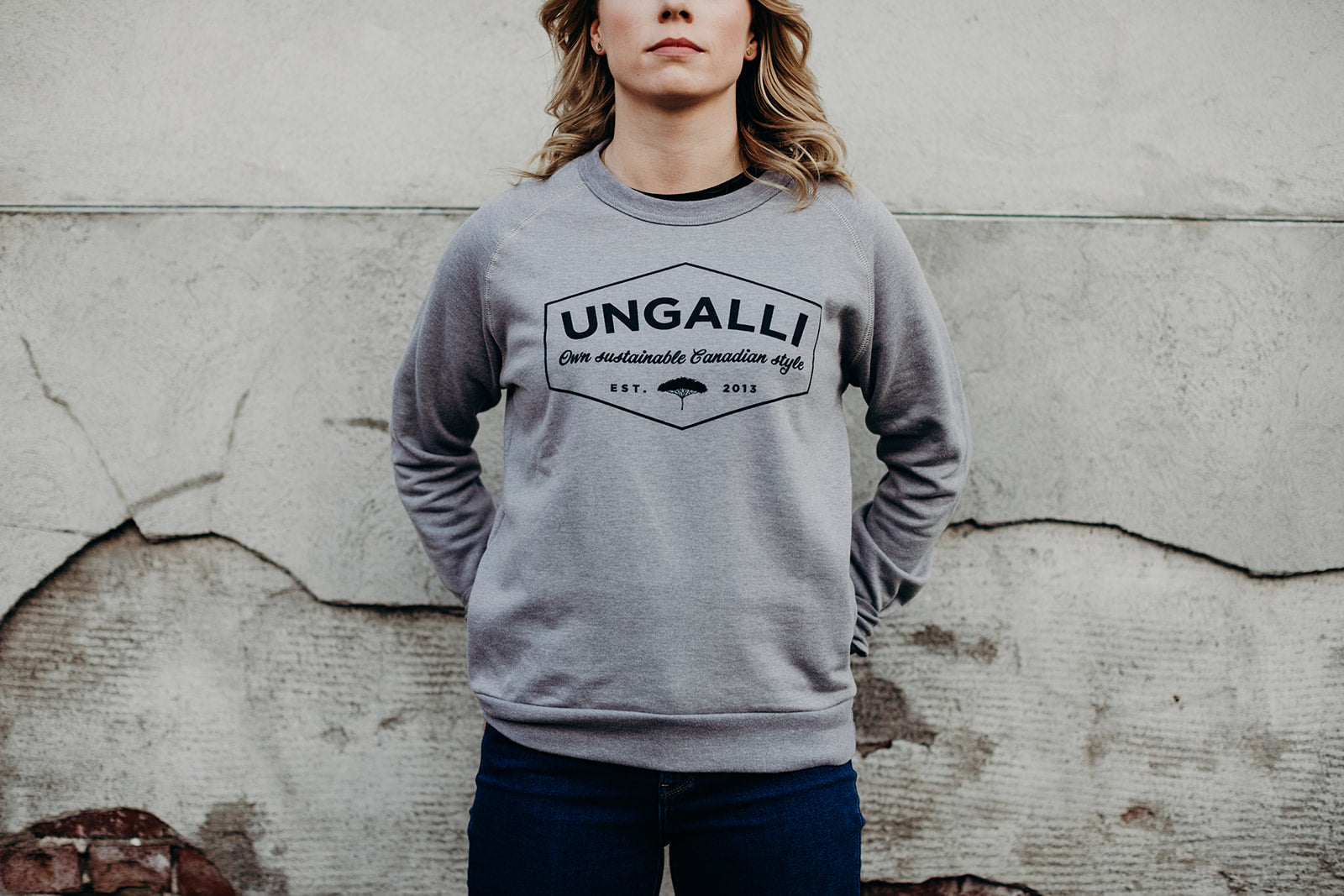 Patch Crew Neck Pullover
