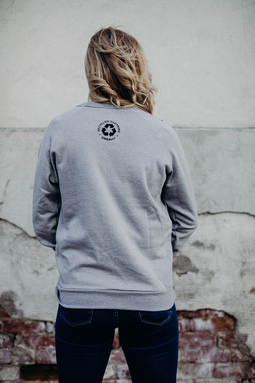 Patch Crew Neck Pullover
