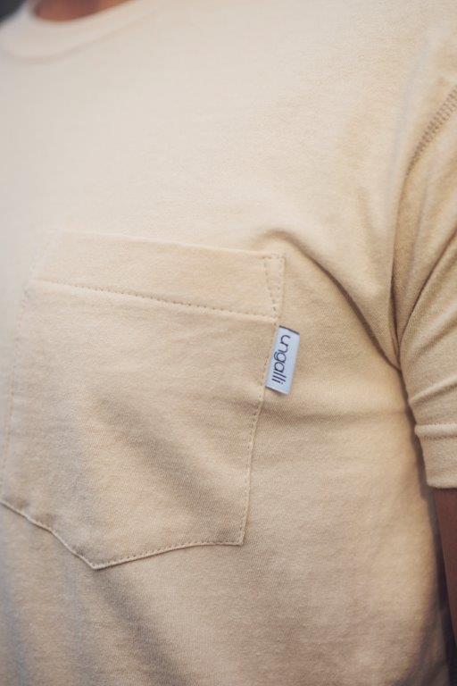 Men's organic short sleeve beige t-shirt with small pocket on front