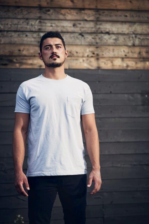Men's recycled short sleeve grey t-shirt with small pocket on front