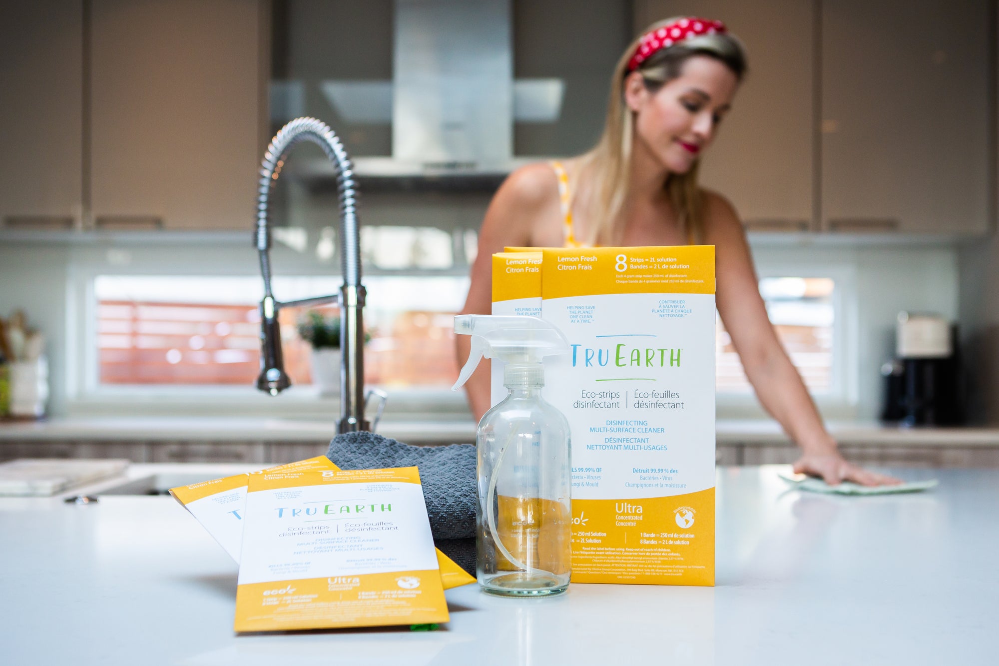 Eco-friendly lemon scented multi-surface disinfecting cleaning strips by Tru Earth