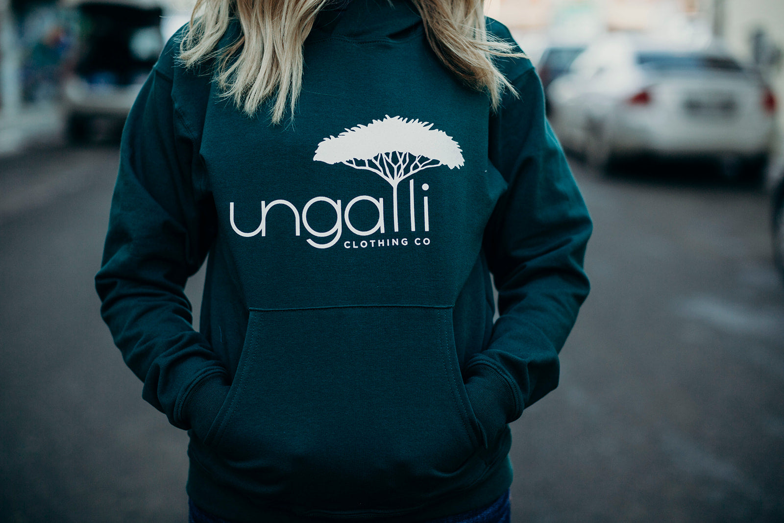 Recycled green unisex hoodie with white Ungalli logo